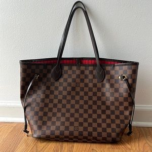Louis Vuitton Neverfull MM bag